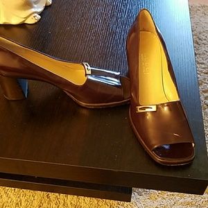 Authentic Gucci brown open toe block heels  size 8
